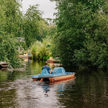 Deluxe, Direkt Am See, Mit Hauseigener Panorama Aussensauna, Zwei Badezimmern, Tretboot, Kamin, In Direkter Naehe Zum Kinderspieleparadies Sowie Reit- Und Ponyhof, 1 Bis 8 Personen *