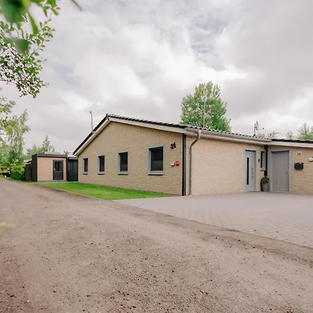 Feriehus Deluxe, Direkt Am See, Mit Hauseigener Panorama Aussensauna, Zwei Badezimmern, Tretboot, Kamin, In Direkter Naehe Zum Kinderspieleparadies Sowie Reit- Und Ponyhof, 1 Bis 8 Personen Twist
