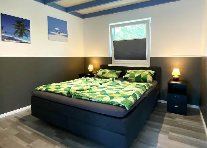 Deluxe, Direkt Am See, Mit Hauseigener Panorama Aussensauna, Zwei Badezimmern, Tretboot, Kamin, In Direkter Naehe Zum Kinderspieleparadies Sowie Reit- Und Ponyhof, 1 Bis 8 Personen Vakantiehuis Twist