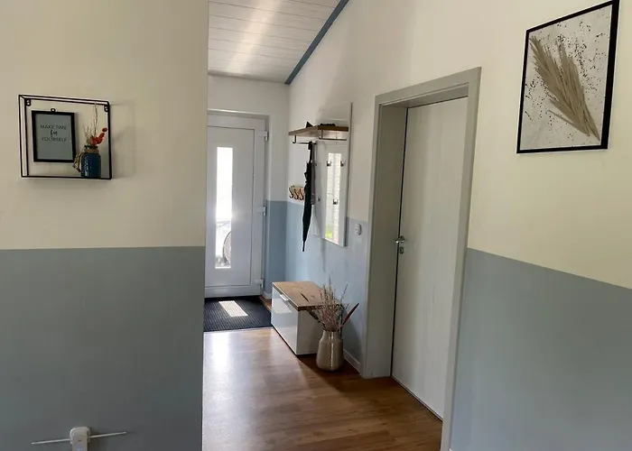 Deluxe, Direkt Am See, Mit Hauseigener Panorama Aussensauna, Zwei Badezimmern, Tretboot, Kamin, In Direkter Naehe Zum Kinderspieleparadies Sowie Reit- Und Ponyhof, 1 Bis 8 Personen